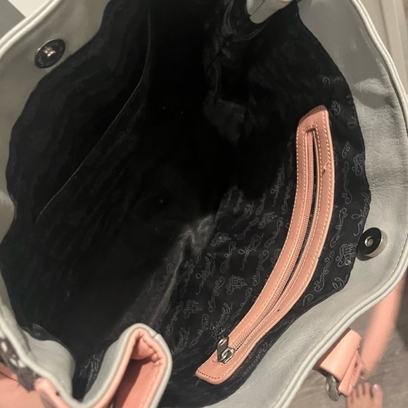 Disney love is in the air leather purse and makeup bag collector - Picture 9 of 13